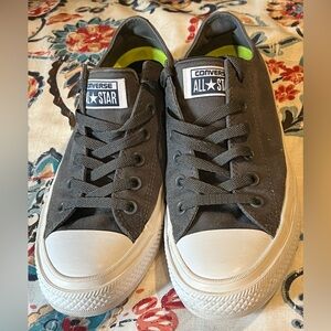 Men’s size 7.5 (women’s 9.5) Converse All Star low top sneakers with Lunarlon